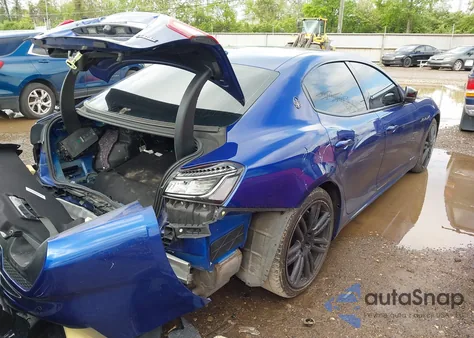 2020 Maserati Ghibli S Q4 Gransport from USA, damaged, VIN ZAM57YTS9L1353960